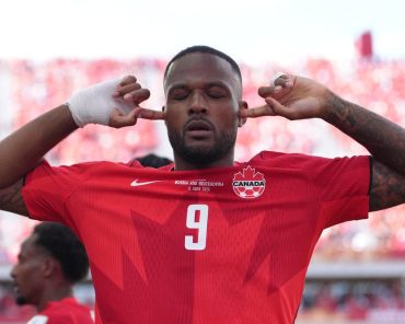 Former UConn Forward Cyle Larin scores to give Canada their First World Cup Point