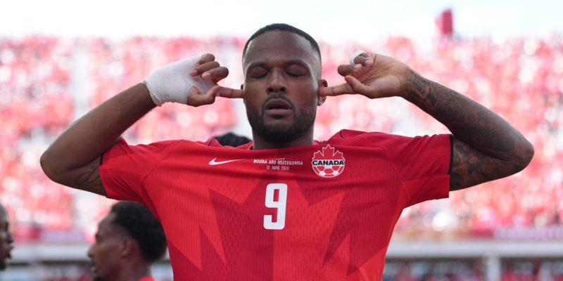 Former UConn Forward Cyle Larin scores to give Canada their First World Cup Point
