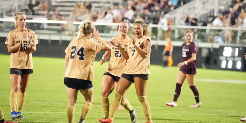 Women’s College Soccer Week 6 Awards