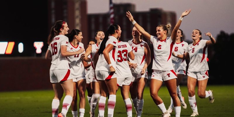 Women’s College Soccer Week 9 Awards